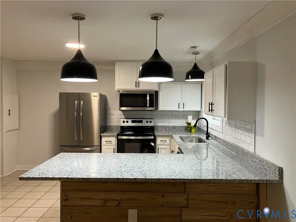 $399,000 | 221 Henry Clay Road, Ashland, VA 23005