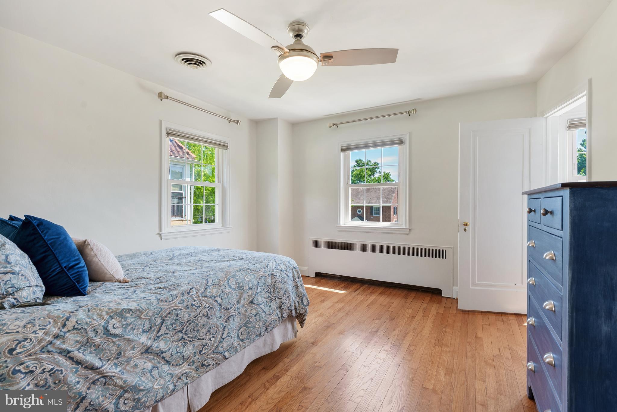818 Kingston Road Baltimore, MD 21212 - Photo 22 of 37 Second Bedroom with ceiling fan
