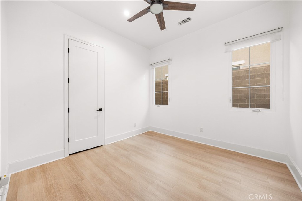 217 Piazza Irvine, CA 92602 - Photo 6 of 63