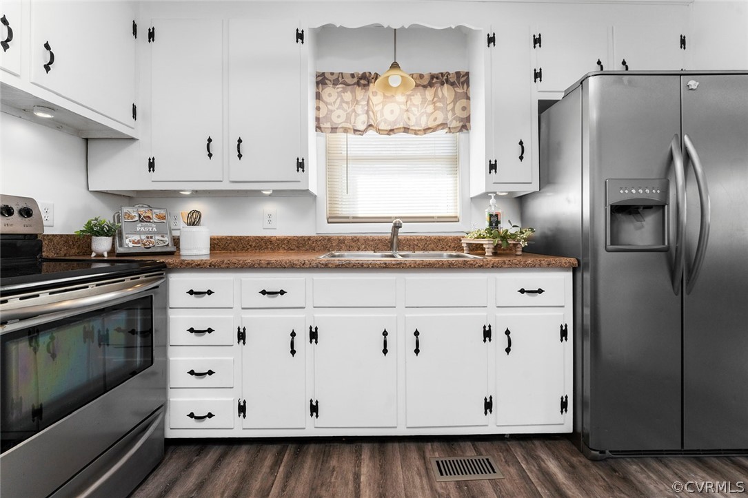 9131 Mapleview Avenue Henrico, VA 23294 - Photo 12 of 30