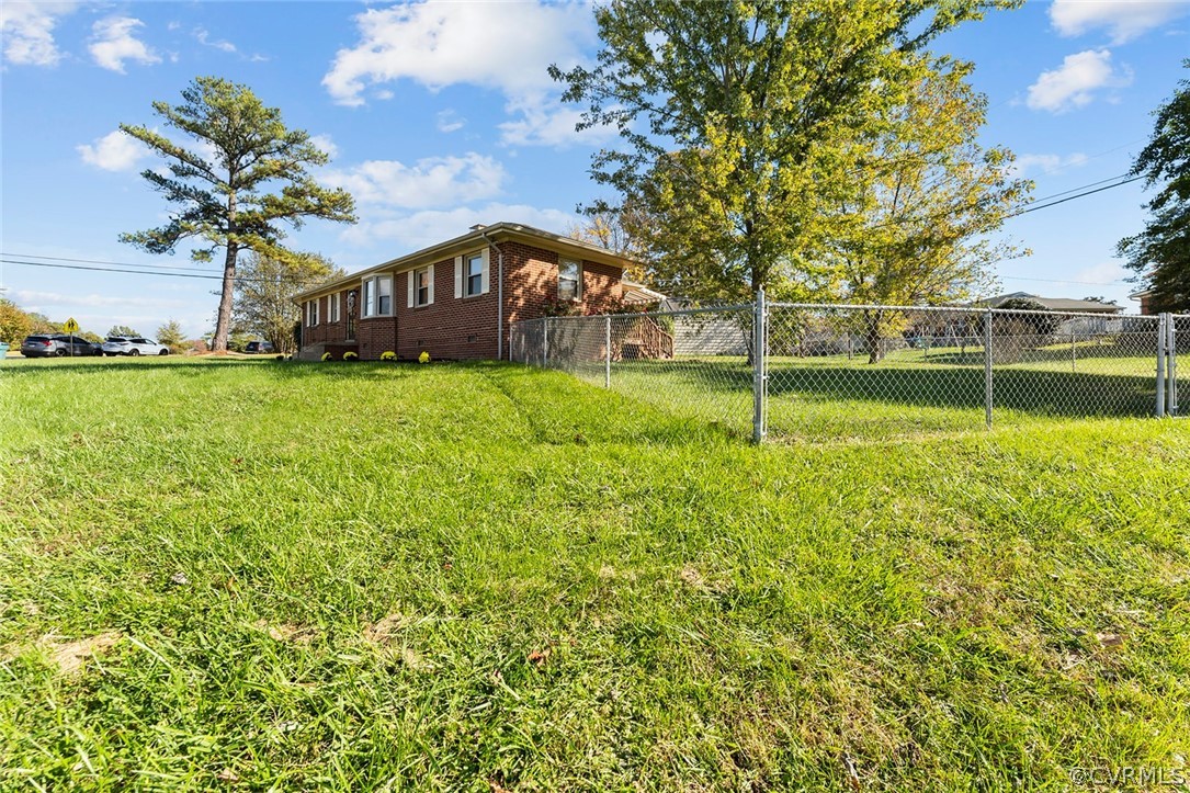 9131 Mapleview Avenue Henrico, VA 23294 - Photo 30 of 30