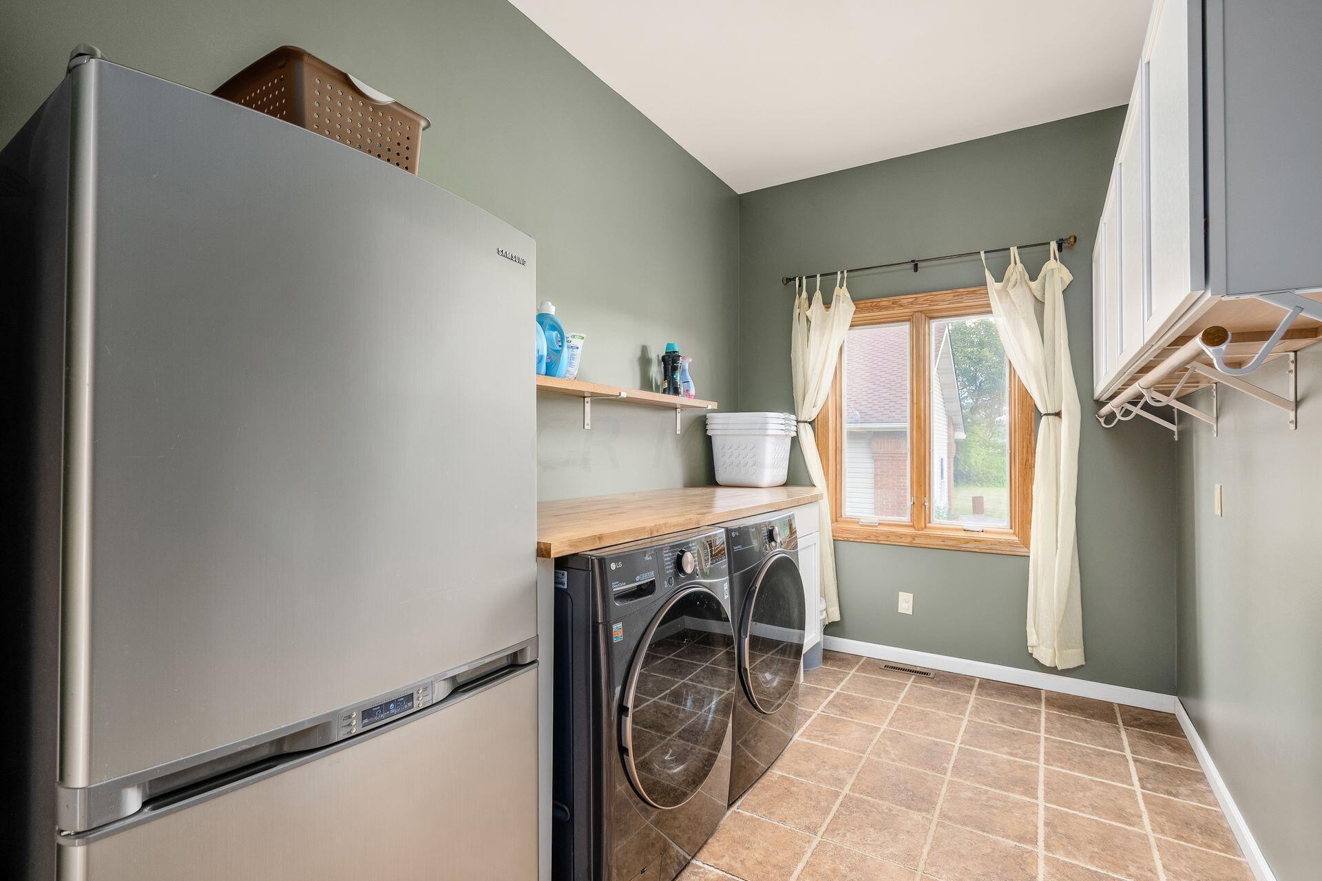 1422 Pontius Road Circleville, OH 43113 - Photo 53 of 74 First floor laundry