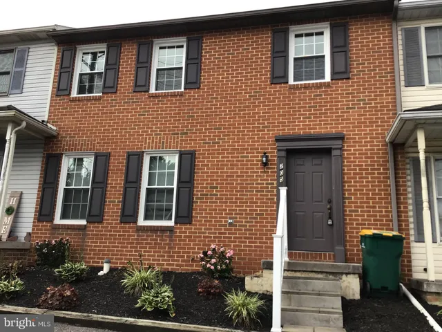 $1,350 | 205 Ringgold Street, Waynesboro, PA 17268