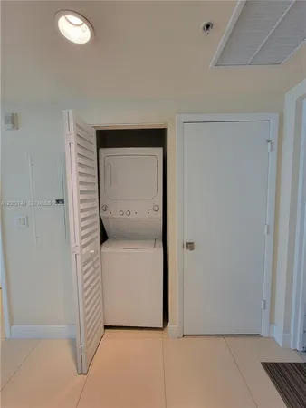$2,400 | 7290 Southwest 90th Street, Unit 403, Miami, FL 33156