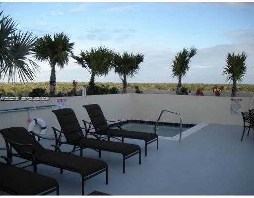 $2,400 | 7290 Southwest 90th Street, Unit 403, Miami, FL 33156