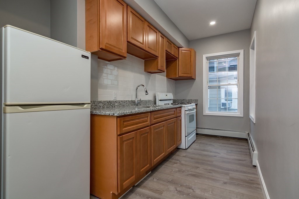 296 Ames Street, Unit 2F Lawrence, MA 01841 - Photo 4 of 7