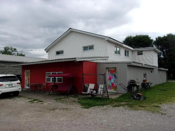 $225,000 | 122 North Washington Street, Utica, OH 43080