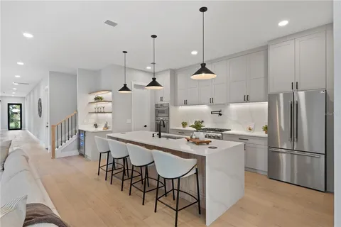 $1,335,000 | 925 Lake Emerald Drive, Orlando, FL 32806