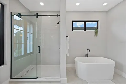 $1,335,000 | 925 Lake Emerald Drive, Orlando, FL 32806