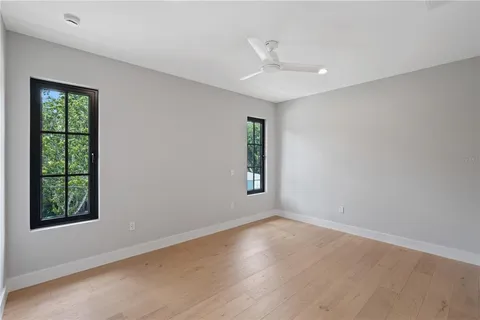 $1,335,000 | 925 Lake Emerald Drive, Orlando, FL 32806