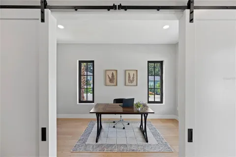 $1,335,000 | 925 Lake Emerald Drive, Orlando, FL 32806