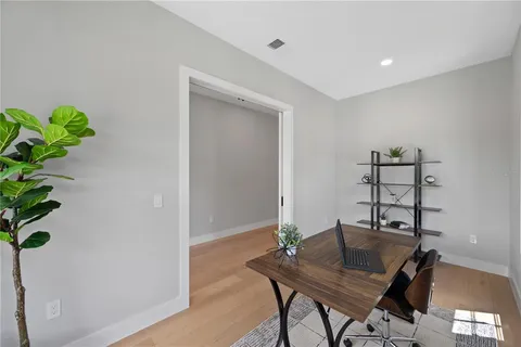 $1,335,000 | 925 Lake Emerald Drive, Orlando, FL 32806