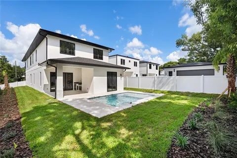 $1,335,000 | 925 Lake Emerald Drive, Orlando, FL 32806