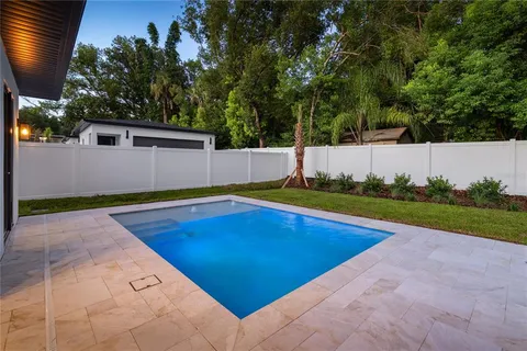 $1,335,000 | 925 Lake Emerald Drive, Orlando, FL 32806