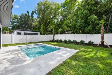 $1,335,000 | 925 Lake Emerald Drive, Orlando, FL 32806