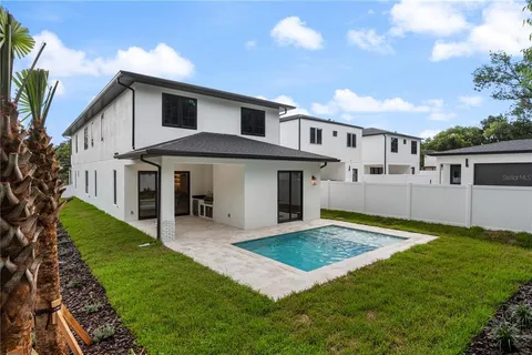 $1,335,000 | 925 Lake Emerald Drive, Orlando, FL 32806