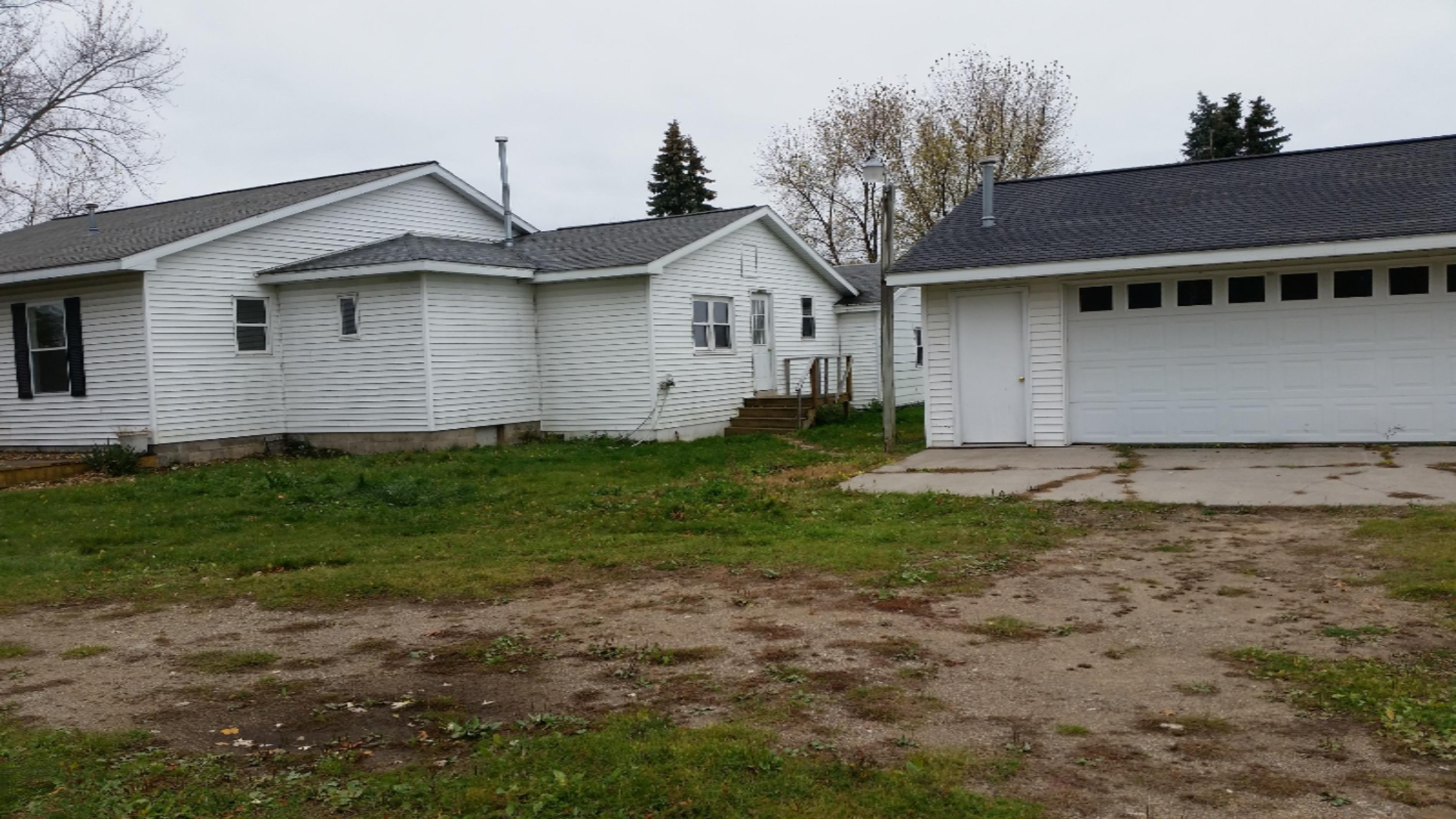 14299 Heffron Rd. Belding 056