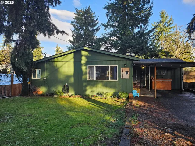 $430,000 | 17928 Webster Road, Gladstone, OR 97027