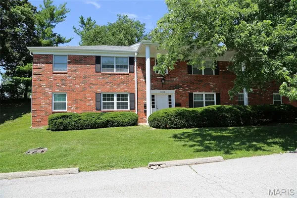 $93,500 | 3204 Denmark Drive, Unit A, Bridgeton, MO 63044