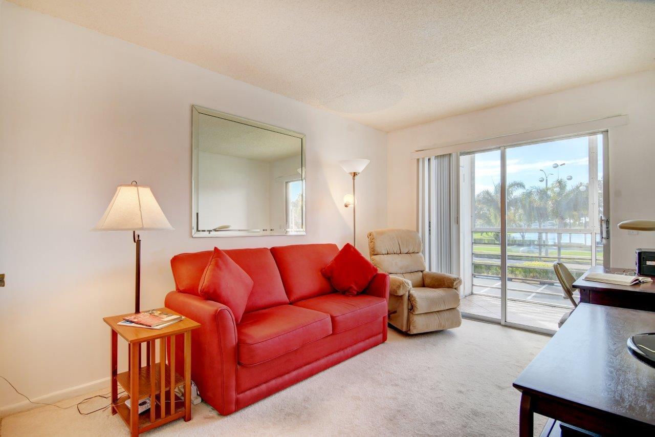 103 Suffolk C, Unit 103C Boca Raton, FL 33434 - Photo 11 of 17 den 3