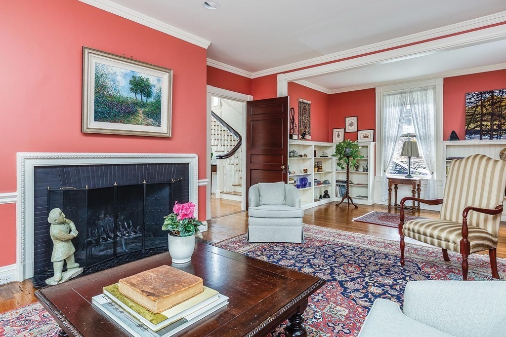 4 Hawthorn Road Brookline, MA 02445 - Photo 4 of 31 Gallery Image 4