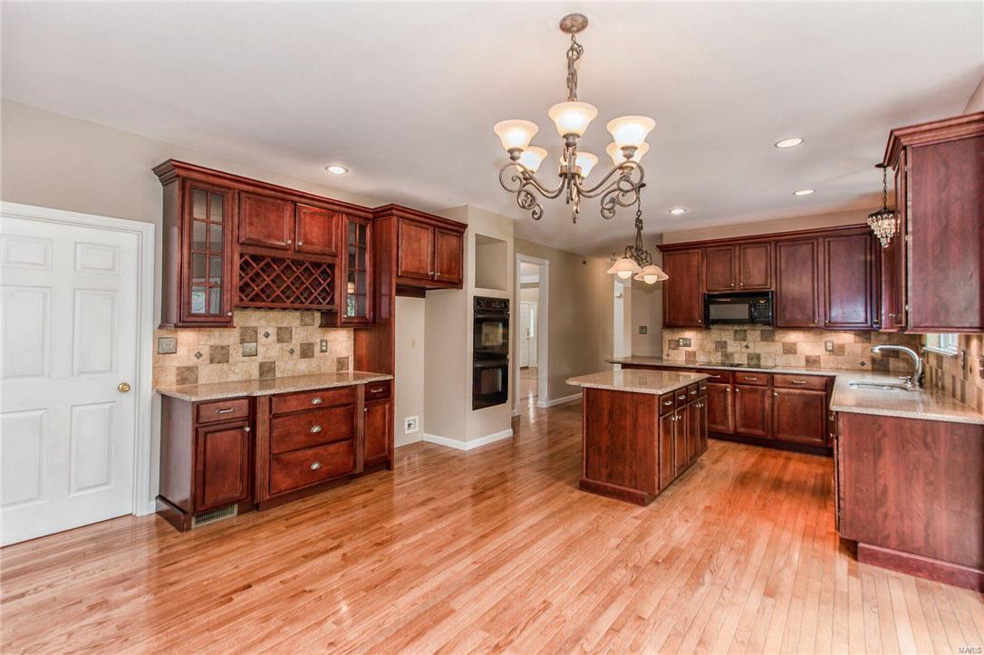 832 Spring Cove Court Eureka, MO 63025 - Photo 26 of 62