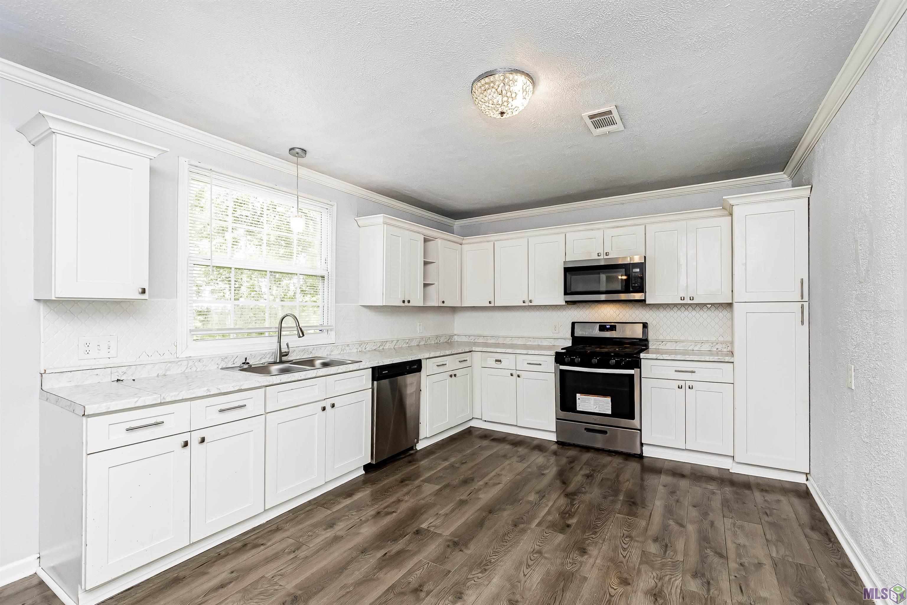 4437 Sumrall Drive Baton Rouge, LA 70811 - Photo 2 of 9