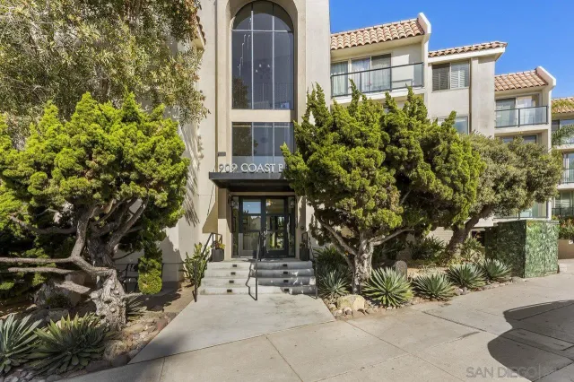 $7,950 | 909 Coast Boulevard, Unit 26, La Jolla, CA 92037