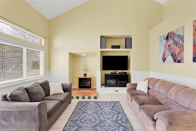 $679,500 | 8249 Beaver Avenue, Phelan, CA 92371