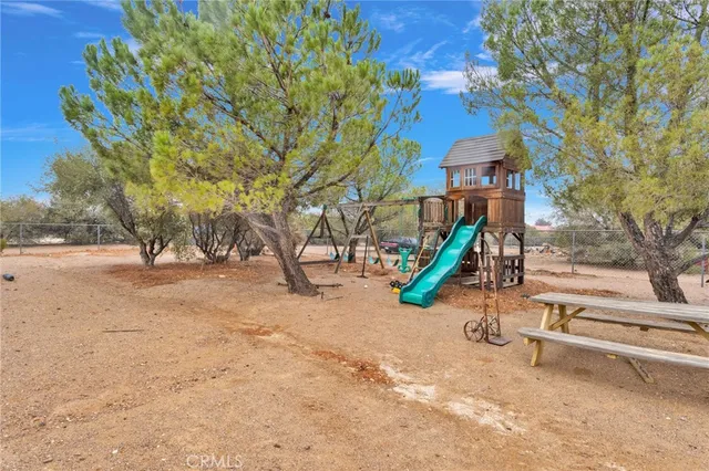 $679,500 | 8249 Beaver Avenue, Phelan, CA 92371