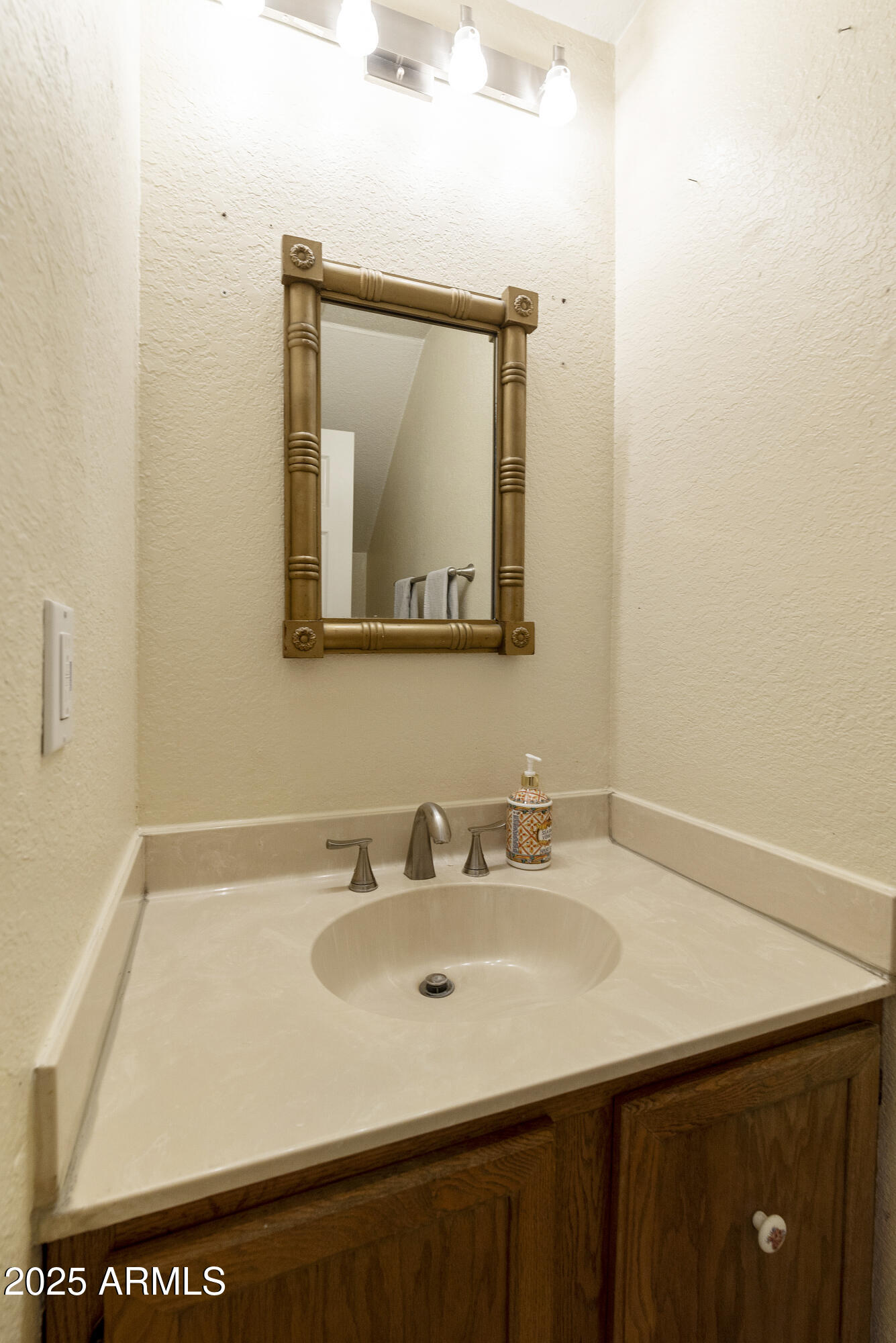 1402 East Osborn Road, Unit 7 Phoenix, AZ 85014 - Photo 4 of 20 _DSC1120