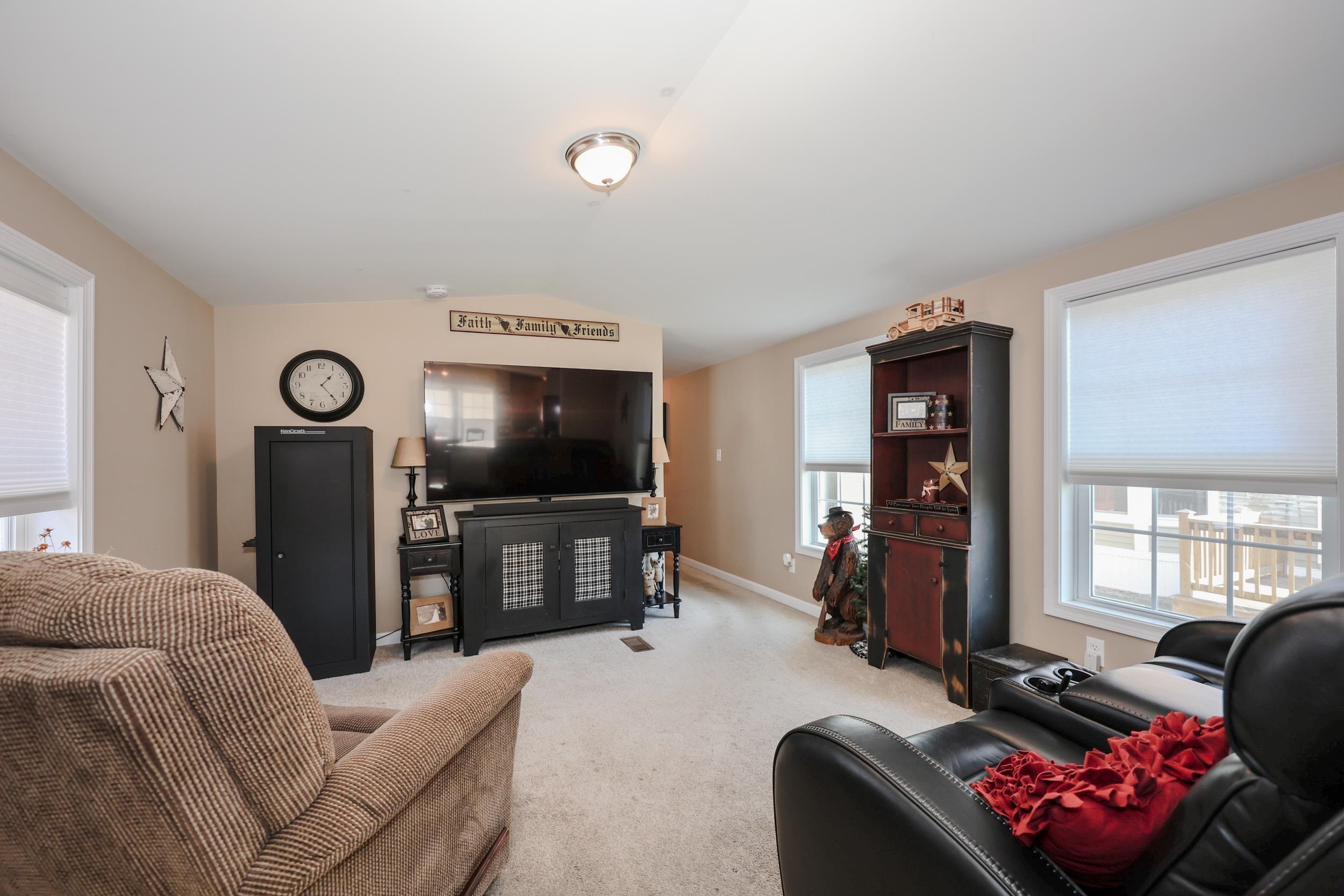 20 Black Forest Road North Hampton, NH 03862 - Photo 10 of 33