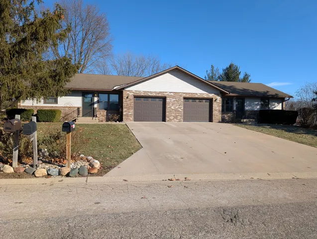 $1,495 | 112 Wright Drive, Utica, IL 61373