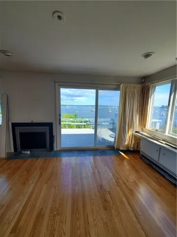 $3,500 | 157 Pleasant Street, North Kingstown, RI 02852