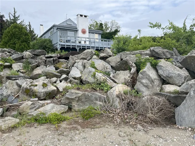 $3,500 | 157 Pleasant Street, North Kingstown, RI 02852