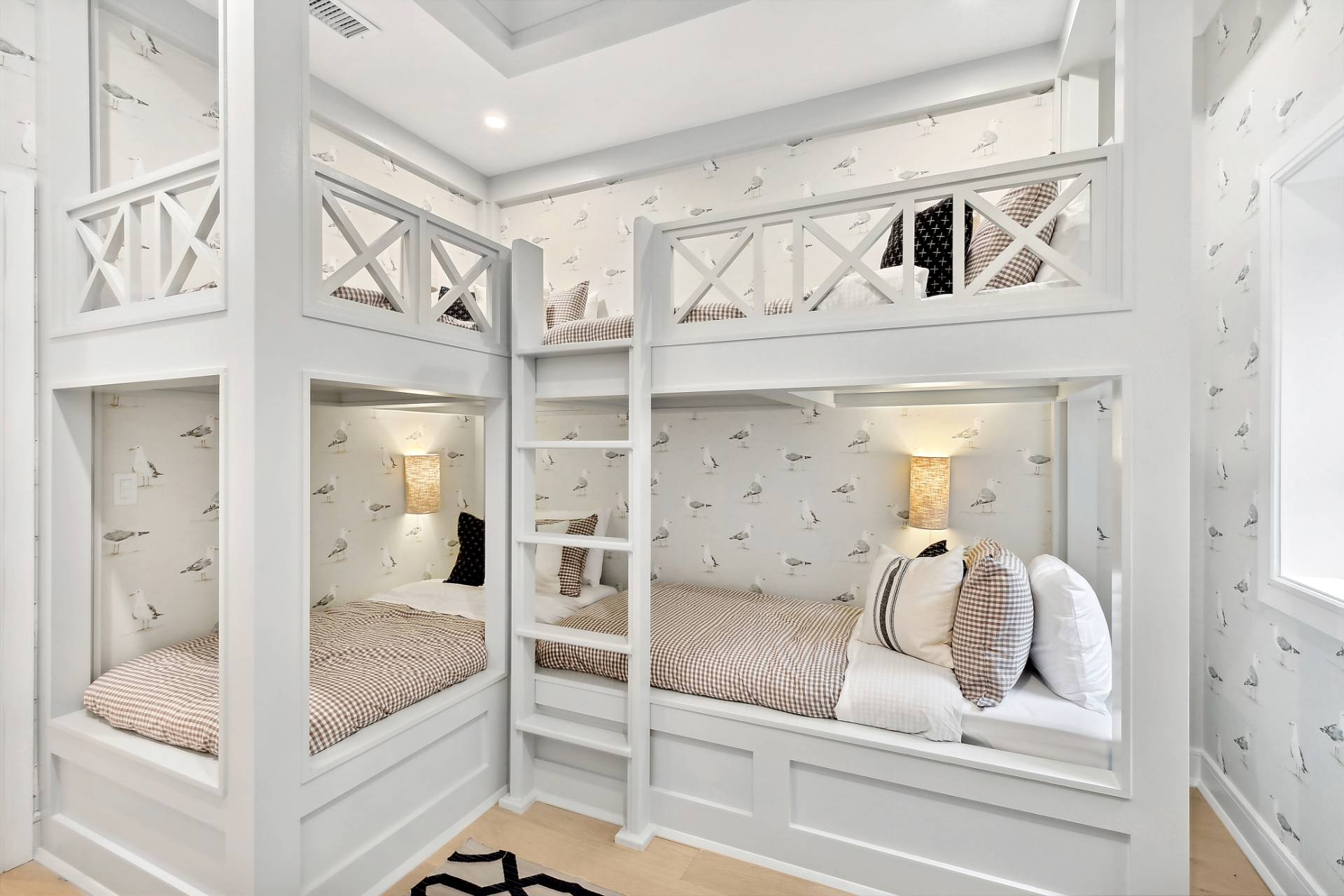 55 Fairview Avenue Montauk, NY 11954 - Photo 16 of 22