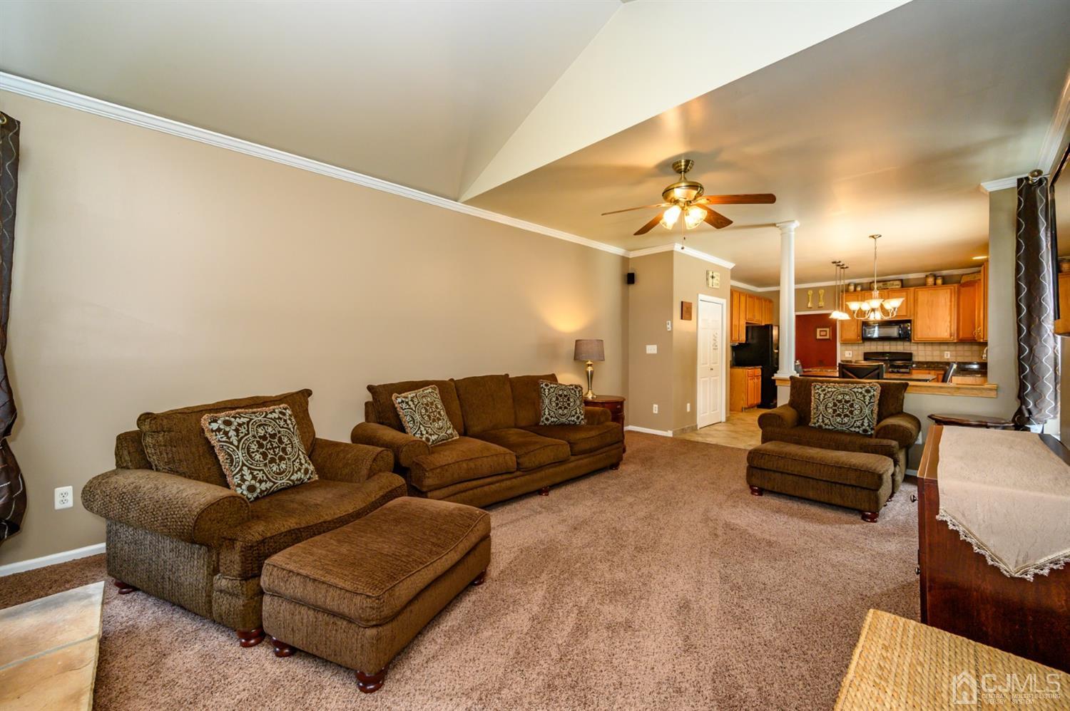 24 Goldfinch Road Jackson, NJ 08527 - Photo 12 of 48 Gallery Image 12