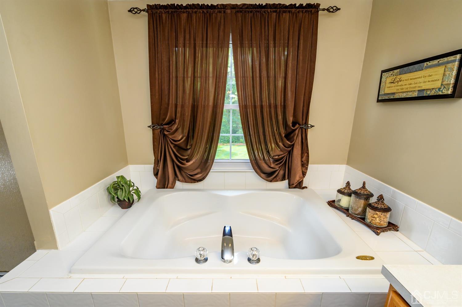 24 Goldfinch Road Jackson, NJ 08527 - Photo 28 of 48 Gallery Image 28