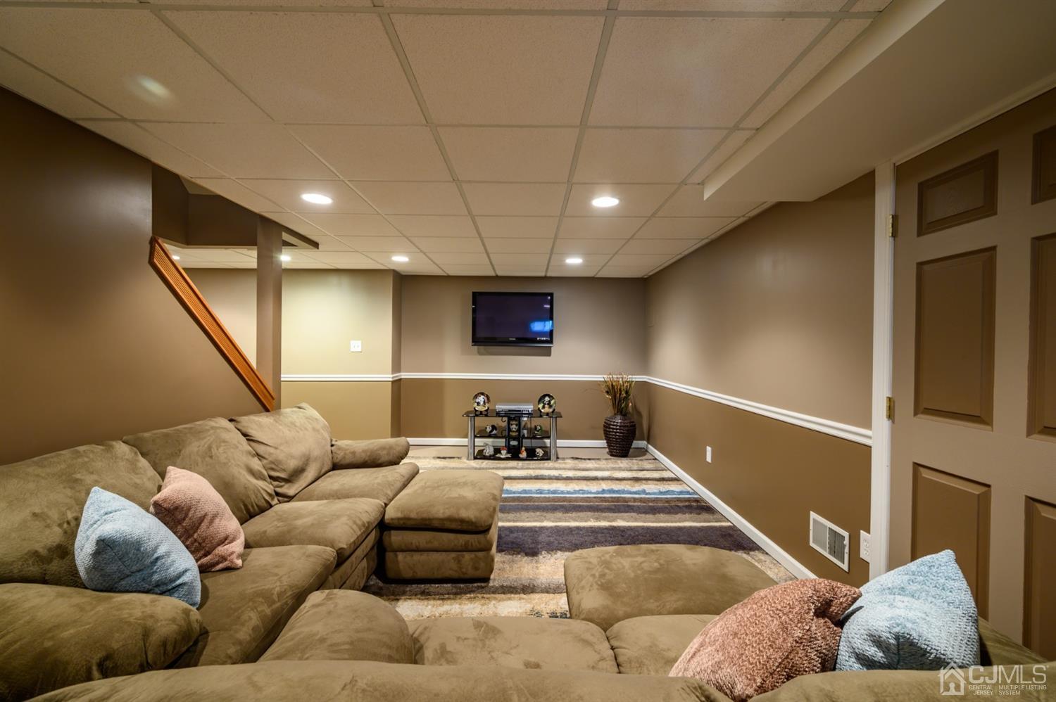 24 Goldfinch Road Jackson, NJ 08527 - Photo 33 of 48 Gallery Image 33