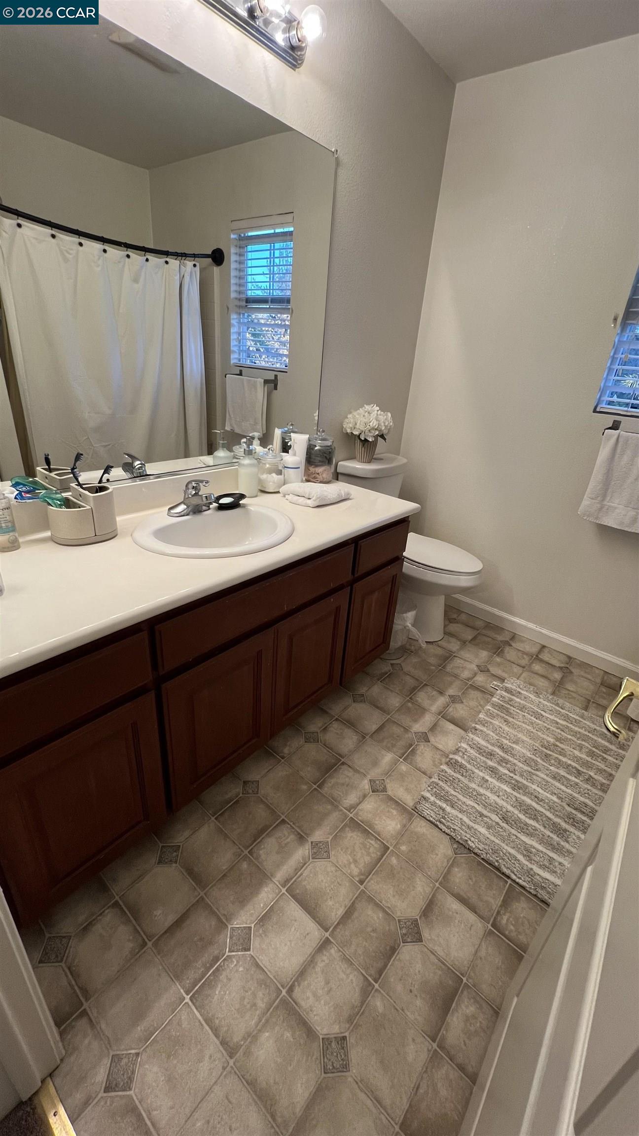 2512 Covelline Street Santa Rosa, CA 95407 - Photo 3 of 27