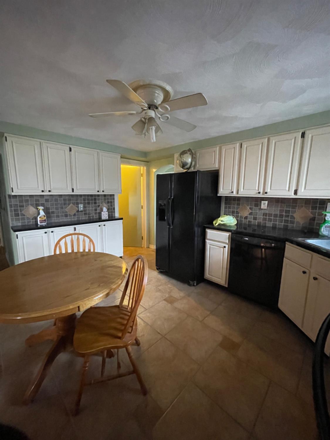 25414 Lawrenceville Road Sunman, IN 47041 - Photo 3 of 9