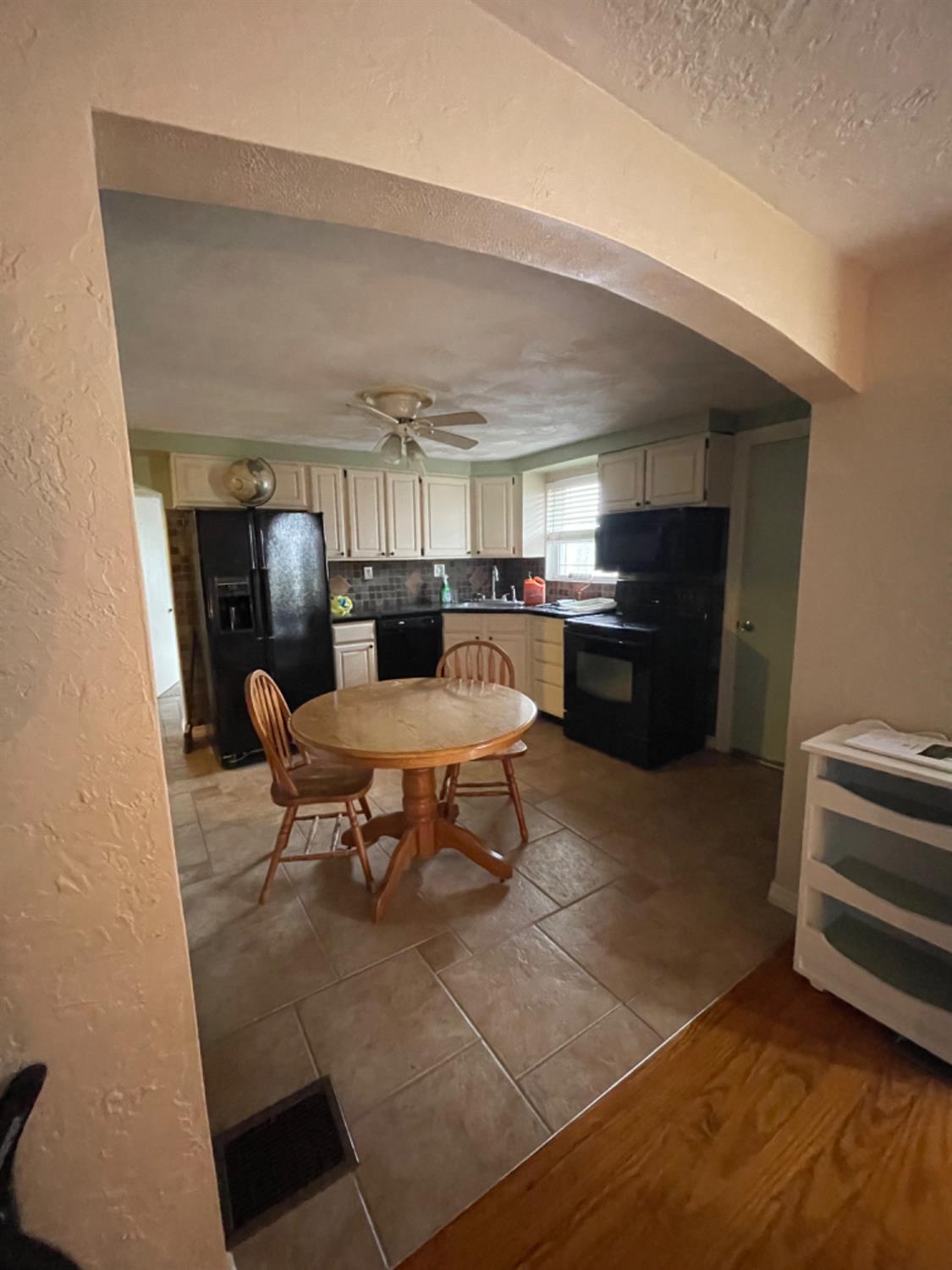 25414 Lawrenceville Road Sunman, IN 47041 - Photo 5 of 9