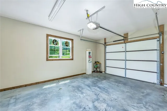 $699,900 | 218 Cherokee Circle, Jefferson, NC 28640