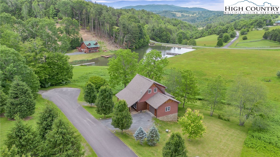 218 Cherokee Circle Jefferson, NC 28640 - Photo 7 of 50
