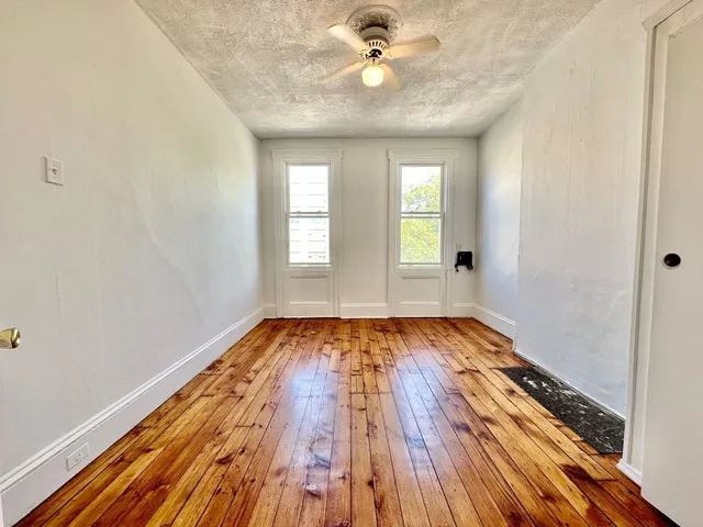 $2,200 | 521 Willow Avenue, Unit 4R, Hoboken, NJ 07030