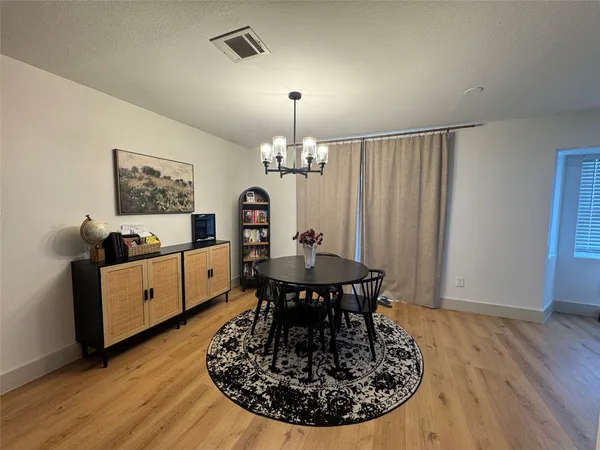 $1,995 | 7509 Mockingbird Lane, Texas City, TX 77591