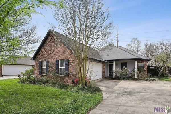 $268,000 | 17197 Chenier Drive, Prairieville, LA 70769