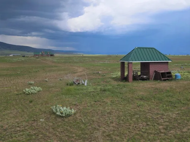 $797,500 | 1733 County Road 90, Lookout, CA 96054