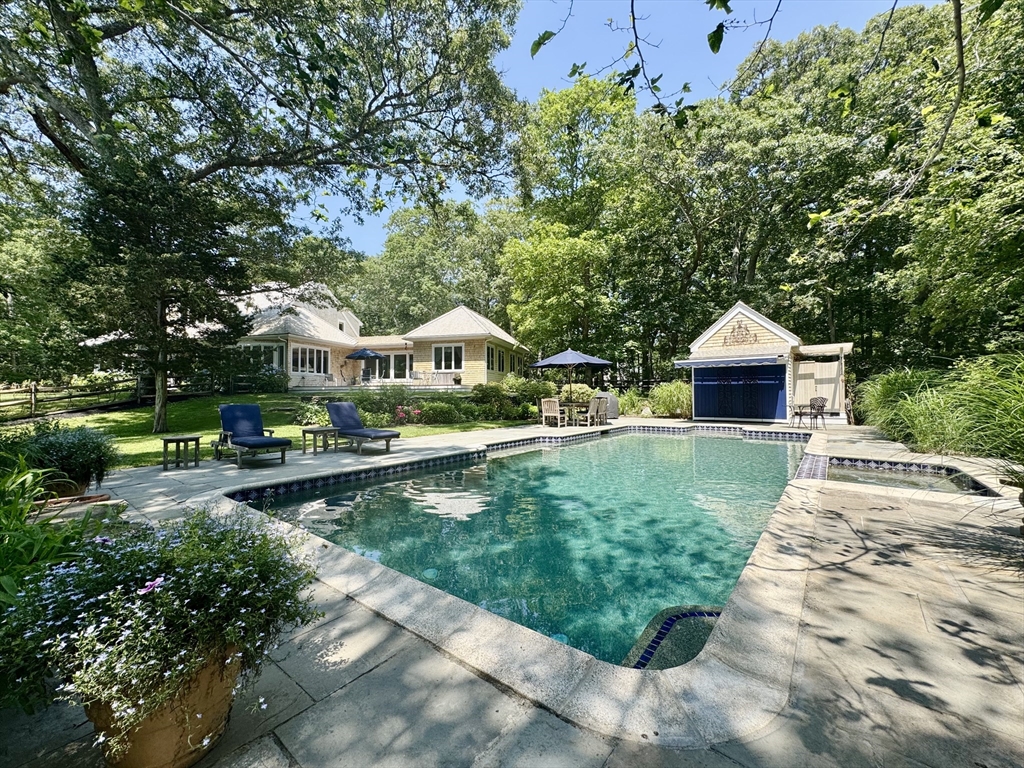 64 Christiantown Road Vineyard Haven, MA 02568 - Photo 3 of 42