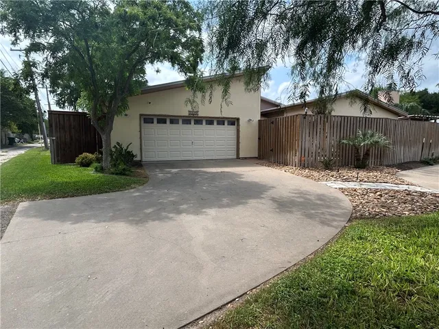 $265,000 | 1504 Morningside Drive, Alice, TX 78332